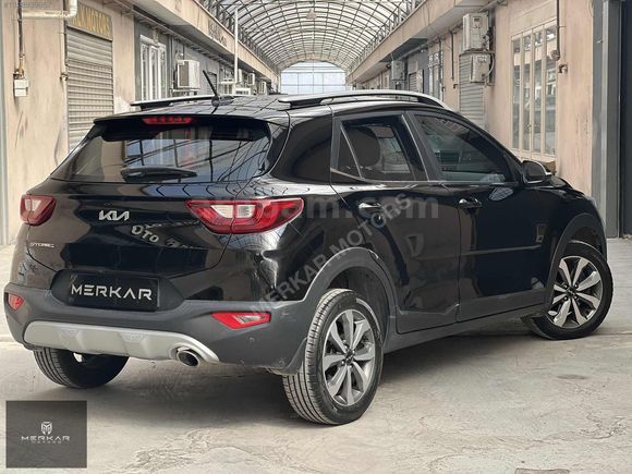 MERKAR'DAN 2021 KİA STONİC 1.4MPI ELEGANCE HATASIZ BOYASIZ