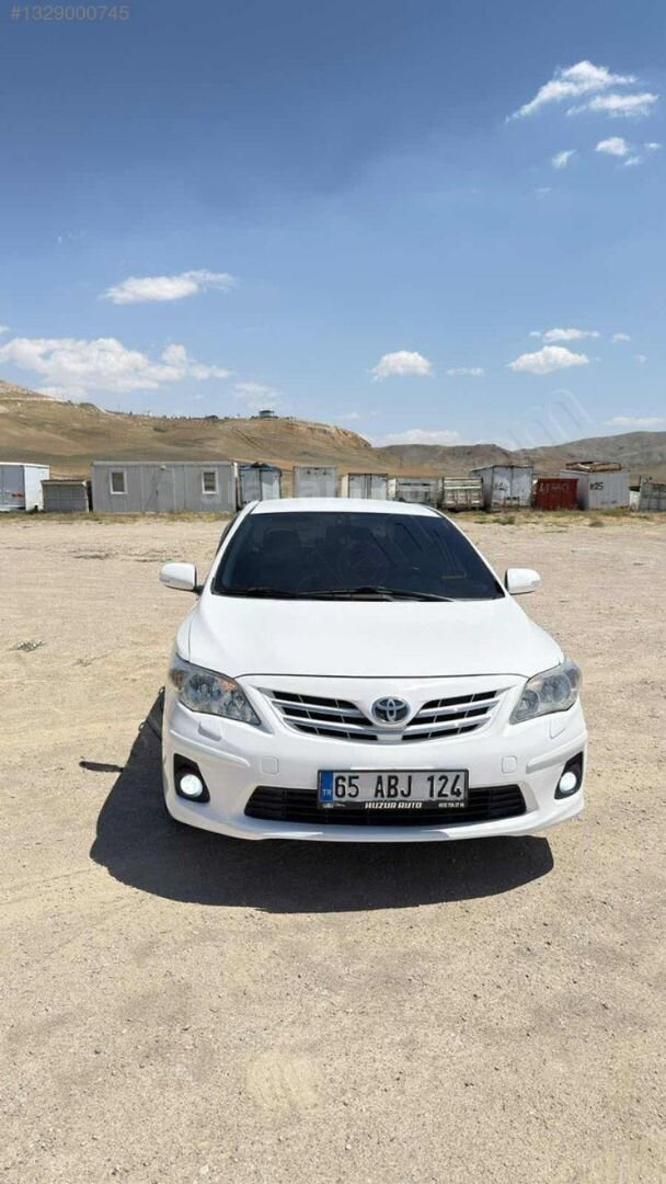 Galeriden Toyota Corolla 1.6 Elegant 2012 Model Van 145.000 km Beyaz 4