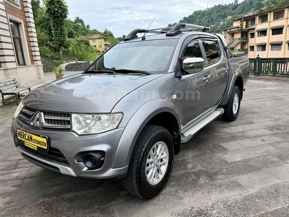 Mercan DAN 2013 mdl Mitsubişi L200 hatasız km 127 bın