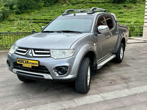 Mercan DAN 2013 mdl Mitsubişi L200 hatasız km 127 bın