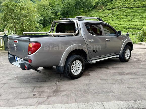 Mercan DAN 2013 mdl Mitsubişi L200 hatasız km 127 bın