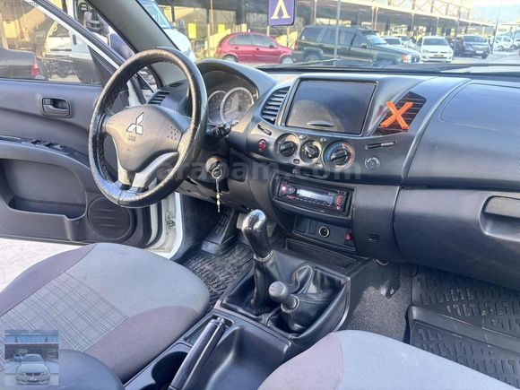 2014 4x4 L200