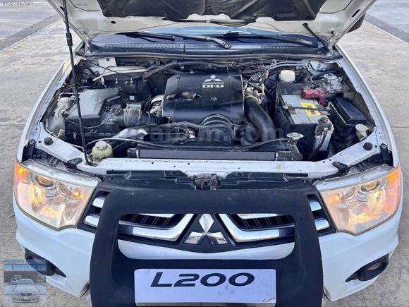 2014 4x4 L200