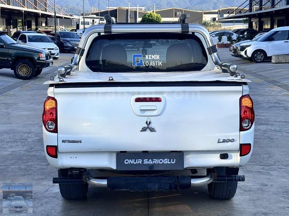 2014 4x4 L200