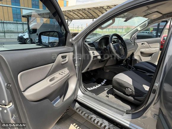 BAŞARAN'DAN 2015 L200 4x4 STORM SINIF ARAÇ 300.000 PEŞİNATLA