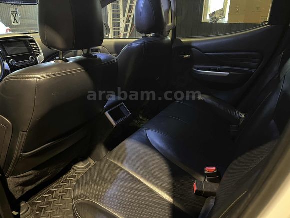 'HYPER CAR' BOYASIZ FULL DONANIM DOLULAR L200 K.KARTINA 12 TAKSİ