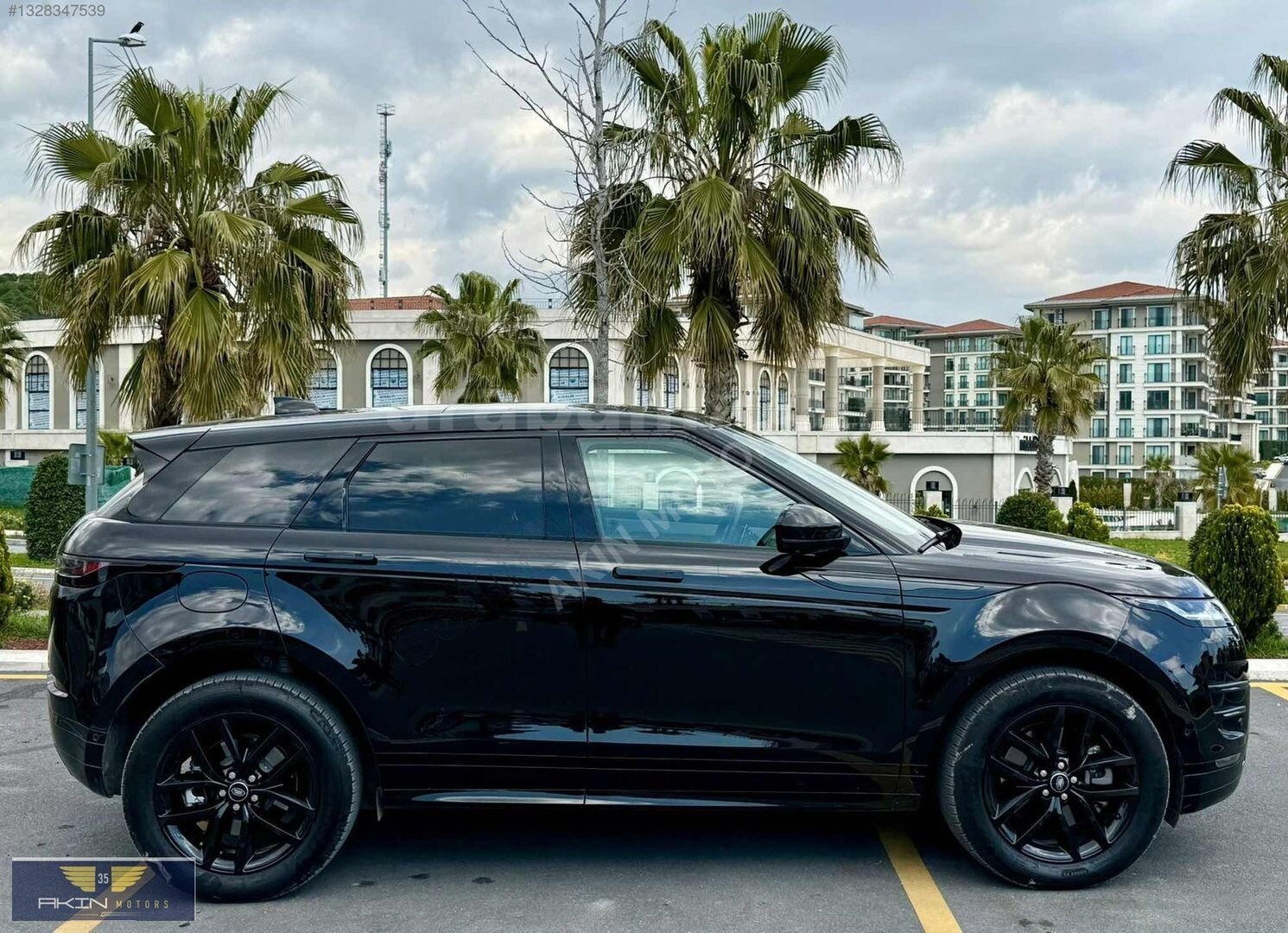 Galeriden Land Rover Range Evoque 1.5 PHEV Dynamic SE 2025 Model İzmir 10.000 km Siyah 3