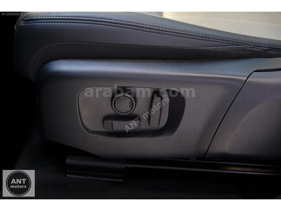HATASIZ BAYİ 2024 RANGE ROVER EVOQUE 1.5 Mhev DYNAMIC SE FUL