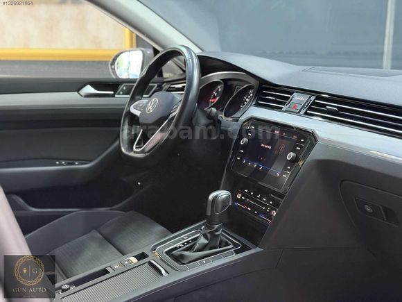 GÜN AUTO'DAN WV PASSAT 2022 MODEL 100 BİN KM BUSİNES