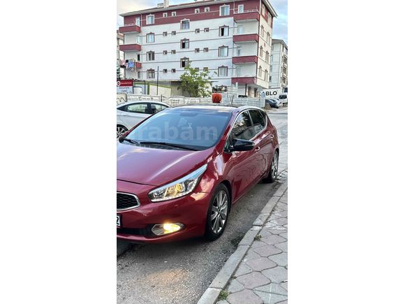 Sahibinden Kia Ceed 1.6 CRDi Concept Plus 2013 Model 