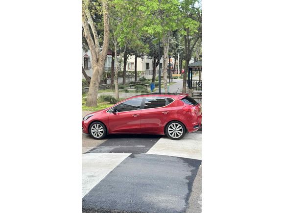 Sahibinden Kia Ceed 1.6 CRDi Concept Plus 2013 Model 