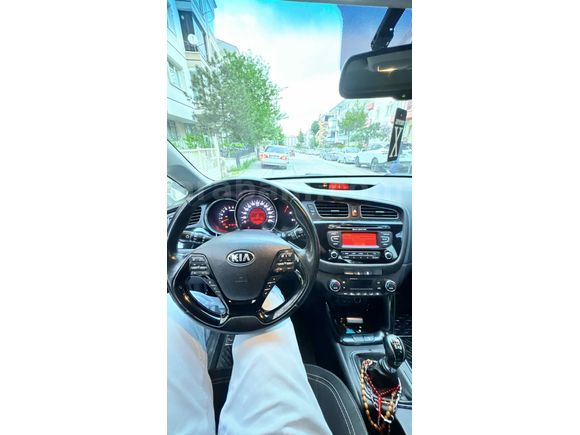 Sahibinden Kia Ceed 1.6 CRDi Concept Plus 2013 Model 