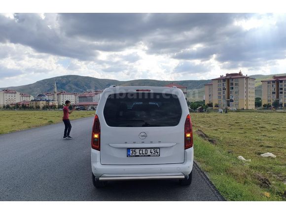Sahibinden Opel Combo 1.5 CDTI Essential 2025 Model İzmir 37.238 km Beyaz
