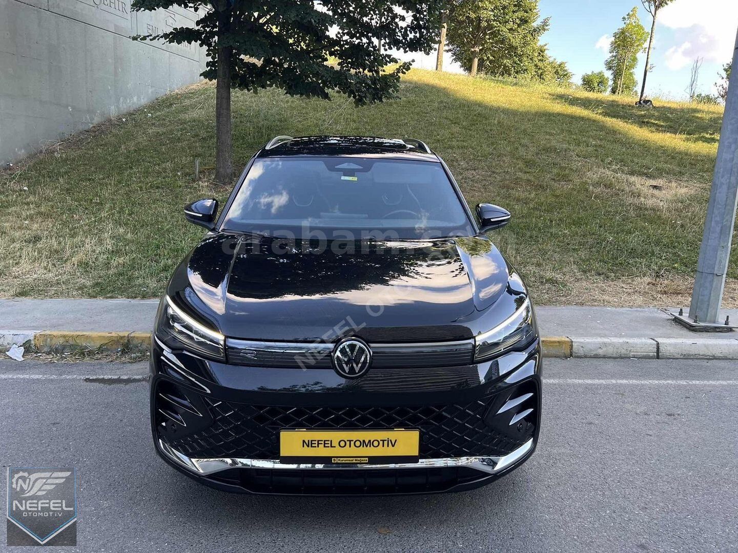Galeriden Volkswagen Tiguan 1.5 TSI R-Line 2024 Model İstanbul 31.600 km Siyah 2