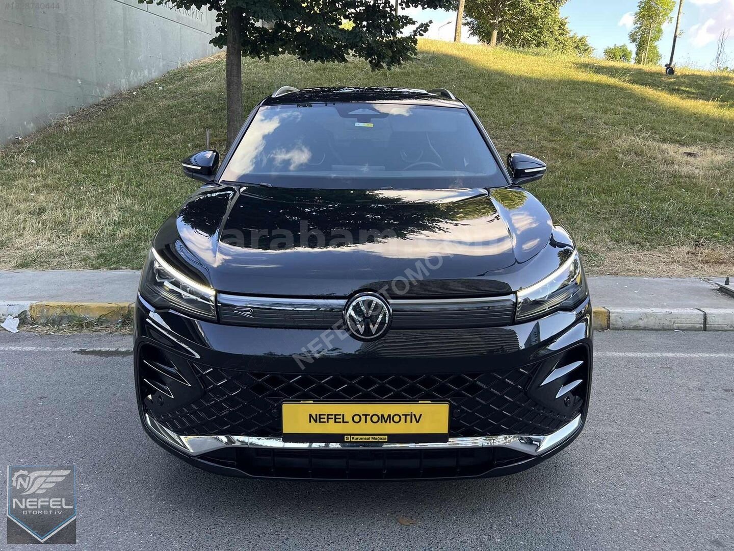 Galeriden Volkswagen Tiguan 1.5 TSI R-Line 2024 Model İstanbul 31.600 km Siyah 3