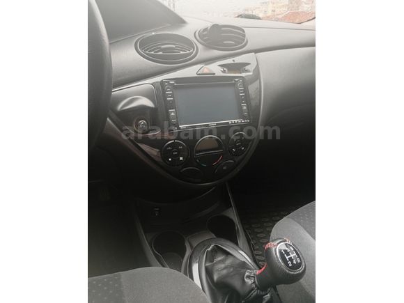 Sahibinden Ford Focus 1.6 Ghia 2004 Model