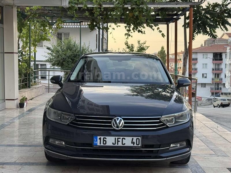 2015 ÇIKIŞLI WV B8 PASSAT 1.6 TDI COMFORTLİNE HATASIZ
