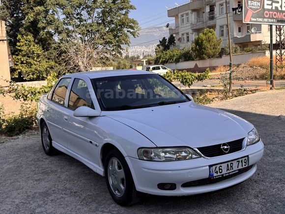 Eren oto Galeriden Opel Vectra 2.0 CDX 2000 Model Kahramanmaraş