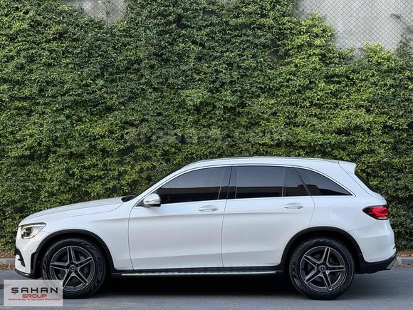 2020 GLC 300 d AMG 4 MATİC İÇİ TABA CAM TAVAN