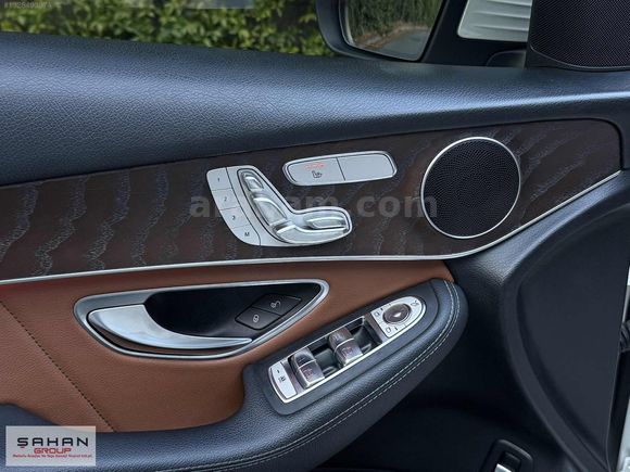 2020 GLC 300 d AMG 4 MATİC İÇİ TABA CAM TAVAN