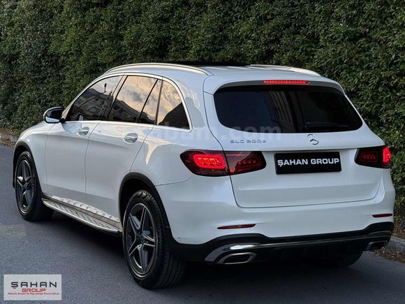 2020 GLC 300 d AMG 4 MATİC İÇİ TABA CAM TAVAN