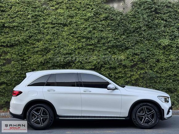 2020 GLC 300 d AMG 4 MATİC İÇİ TABA CAM TAVAN