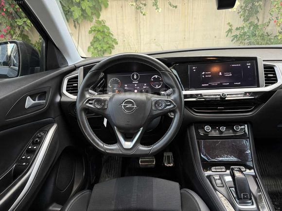 2023 MODEL OPEL GRANDLAND 50.ooo KM