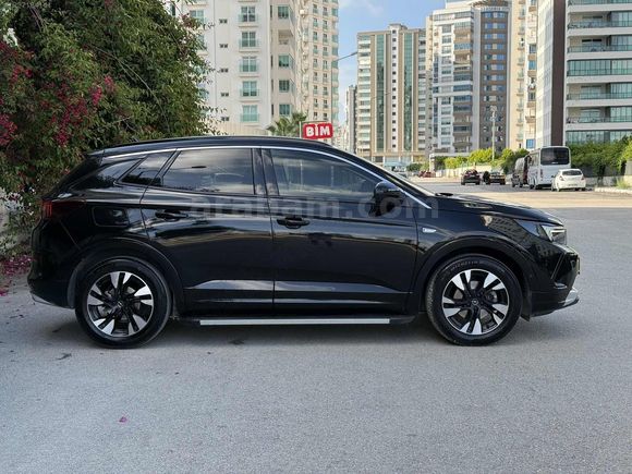 2023 MODEL OPEL GRANDLAND 50.ooo KM