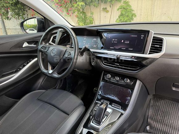 2023 MODEL OPEL GRANDLAND 50.ooo KM