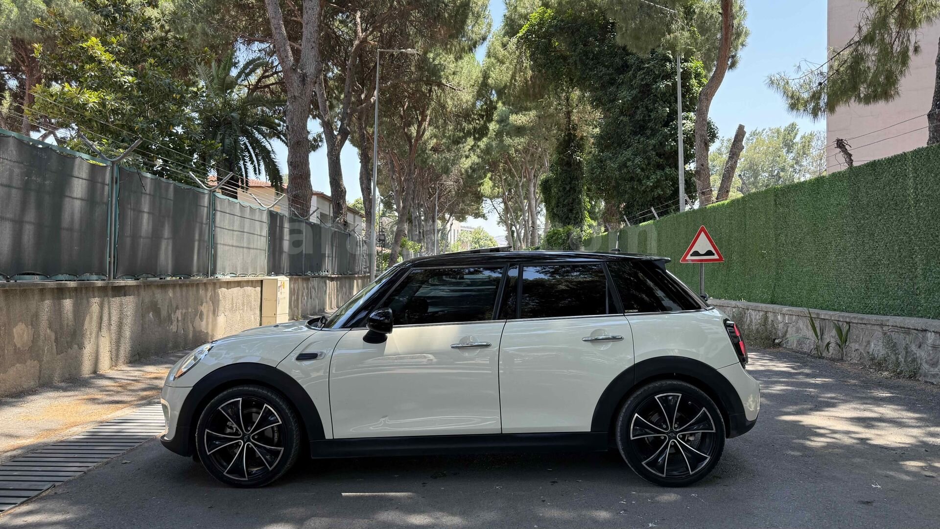 Sahibinden Mini Cooper 1.5 D Chili 2015 Model İzmir 204.000 km Beyaz 4