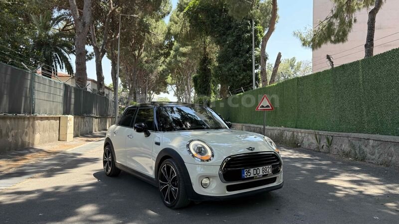 Sahibinden Mini Cooper 1.5 D Chili 2015 Model İzmir 204.000 km Beyaz