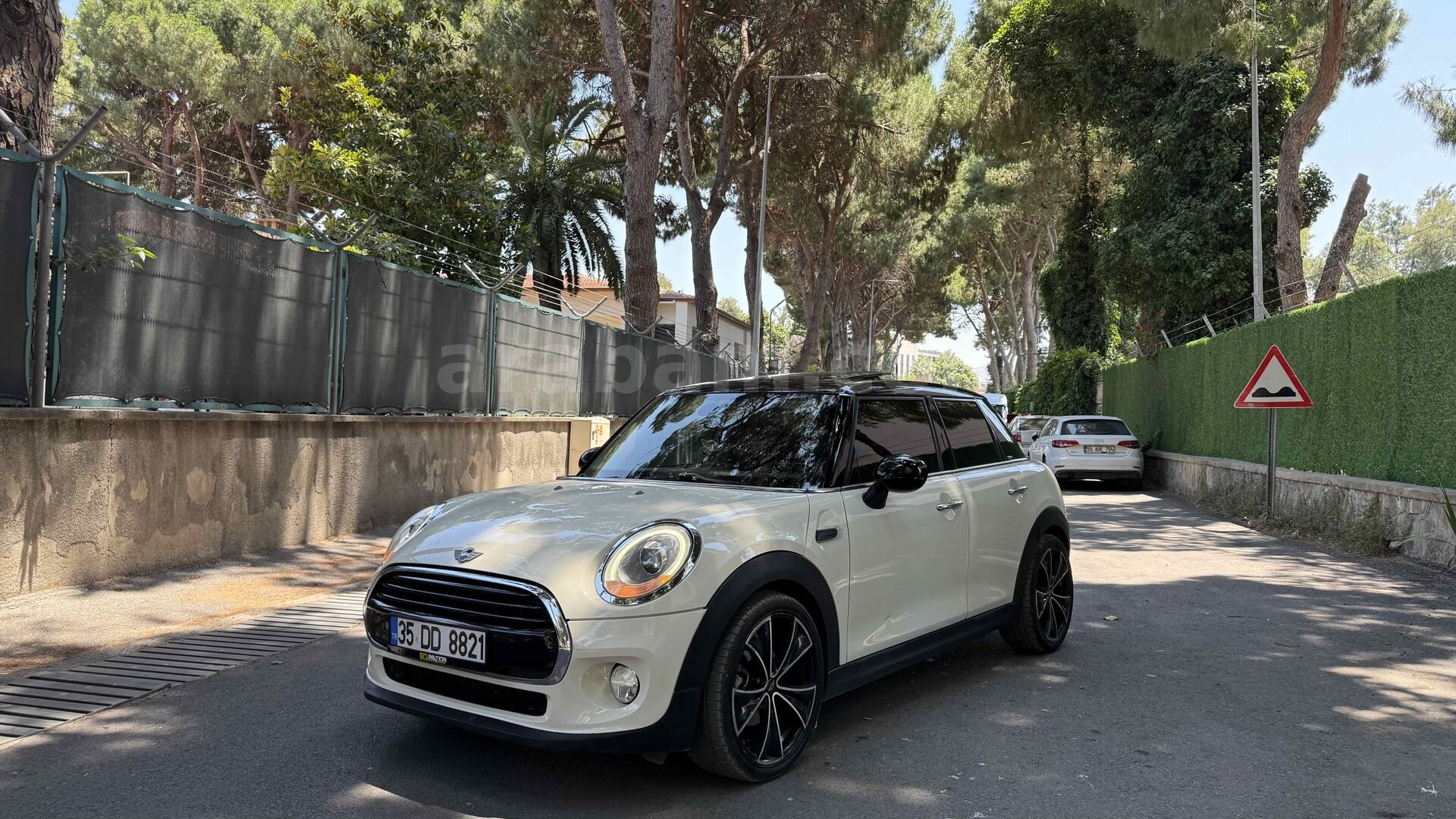 Sahibinden Mini Cooper 1.5 D Chili 2015 Model İzmir 204.000 km Beyaz 2