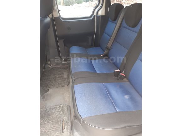 Sahibinden Peugeot Partner 1.9 D 2006 Model 