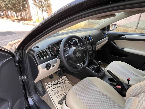 CAM GİBİ JETTA 