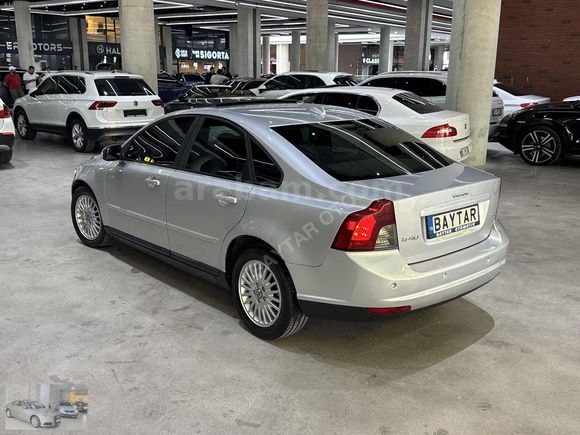 FIRSAT ARACI_SUNROOF'LU_SADECE 211.000 KMDE_VOLVO S 40 1.6 DİZEL