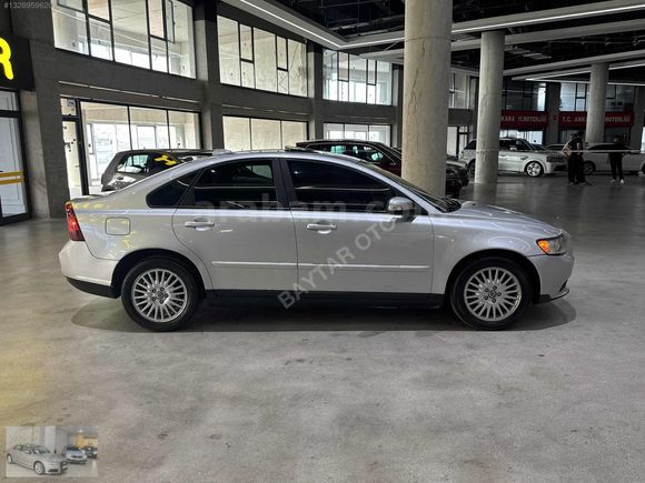 FIRSAT ARACI_SUNROOF'LU_SADECE 211.000 KMDE_VOLVO S 40 1.6 DİZEL