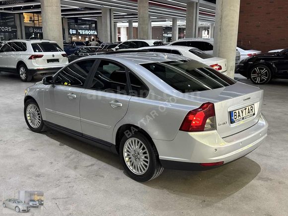 FIRSAT ARACI_SUNROOF'LU_SADECE 211.000 KMDE_VOLVO S 40 1.6 DİZEL