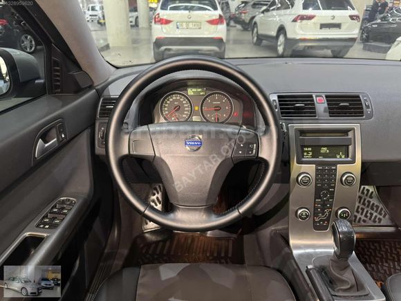 FIRSAT ARACI_SUNROOF'LU_SADECE 211.000 KMDE_VOLVO S 40 1.6 DİZEL