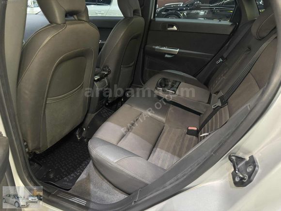 FIRSAT ARACI_SUNROOF'LU_SADECE 211.000 KMDE_VOLVO S 40 1.6 DİZEL