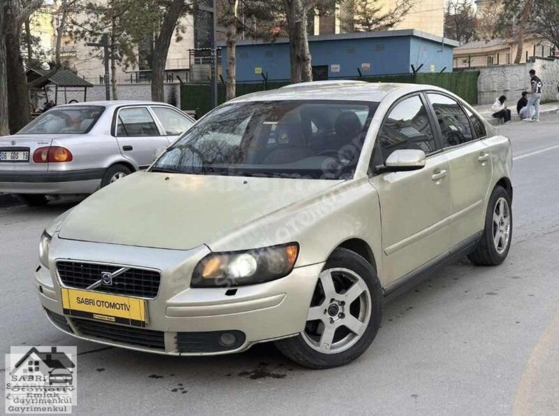 Galeriden Volvo S40 1.8 2005 Model Ankara 380.000 km Yeşil