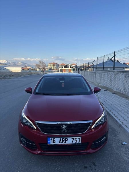 Sahibinden Peugeot 308 1.2 PureTech Style Tech 2021 Model Isparta 82.000 km Kırmızı