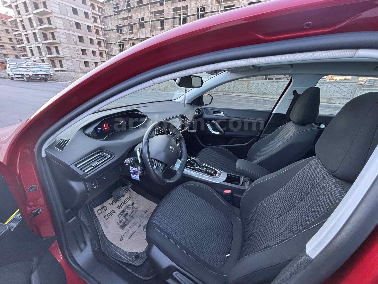 Sahibinden Peugeot 308 1.2 PureTech Style Tech 2021 Model Isparta 82.000 km Kırmızı 6