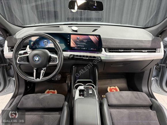 GALERİ 3S'DEN TR'DE TEK BMW İX2 M SPORT PRO ÖZEL SİPARİŞ 32'BİND