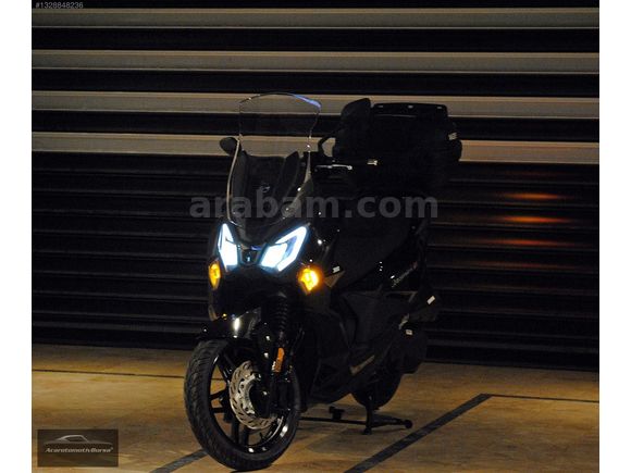 SYM JoyRide 300cc E5 ABS /800Km'de/Anahtarsız Çalıştırma/Led Far