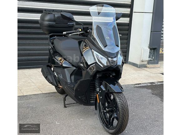SYM JoyRide 300cc E5 ABS /800Km'de/Anahtarsız Çalıştırma/Led Far