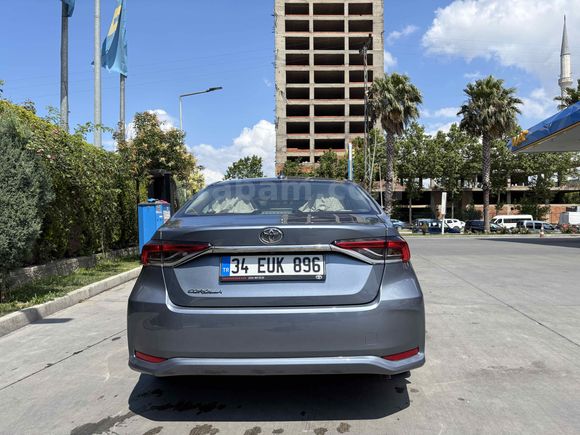 Sahibinden Toyota Corolla 1.5 Dream 2021 Model 