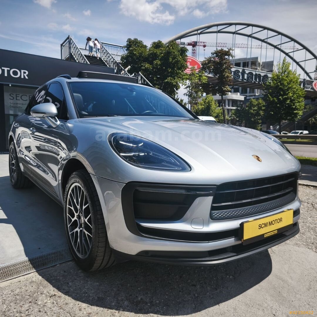 Galeriden Porsche Macan 2.0 2023 Model Bursa 56.750 km Gri 2