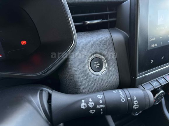 CLİO 1.0TCE EVULATİON HATASIZ BOYASIZ TRAMERSİZ 73.000KM
