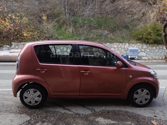 PEMBE PANTER