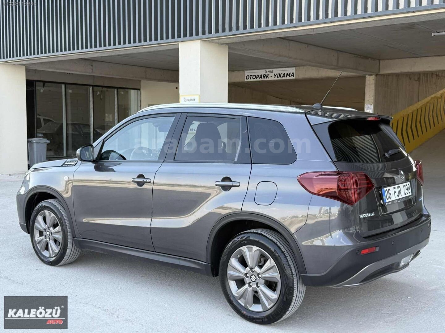 Galeriden Suzuki Vitara 1.4 Boosterjet Hibrit GL Elegance 2025 Model Ankara 11.000 km Gri 2